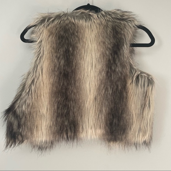 Jack Faux Fur brown, tan & black open front vest size xs - Picture 3 of 6